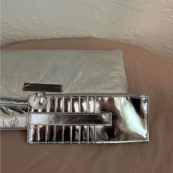 BCBGenerations Foil Pouch Combo - Picture 4 of 4
